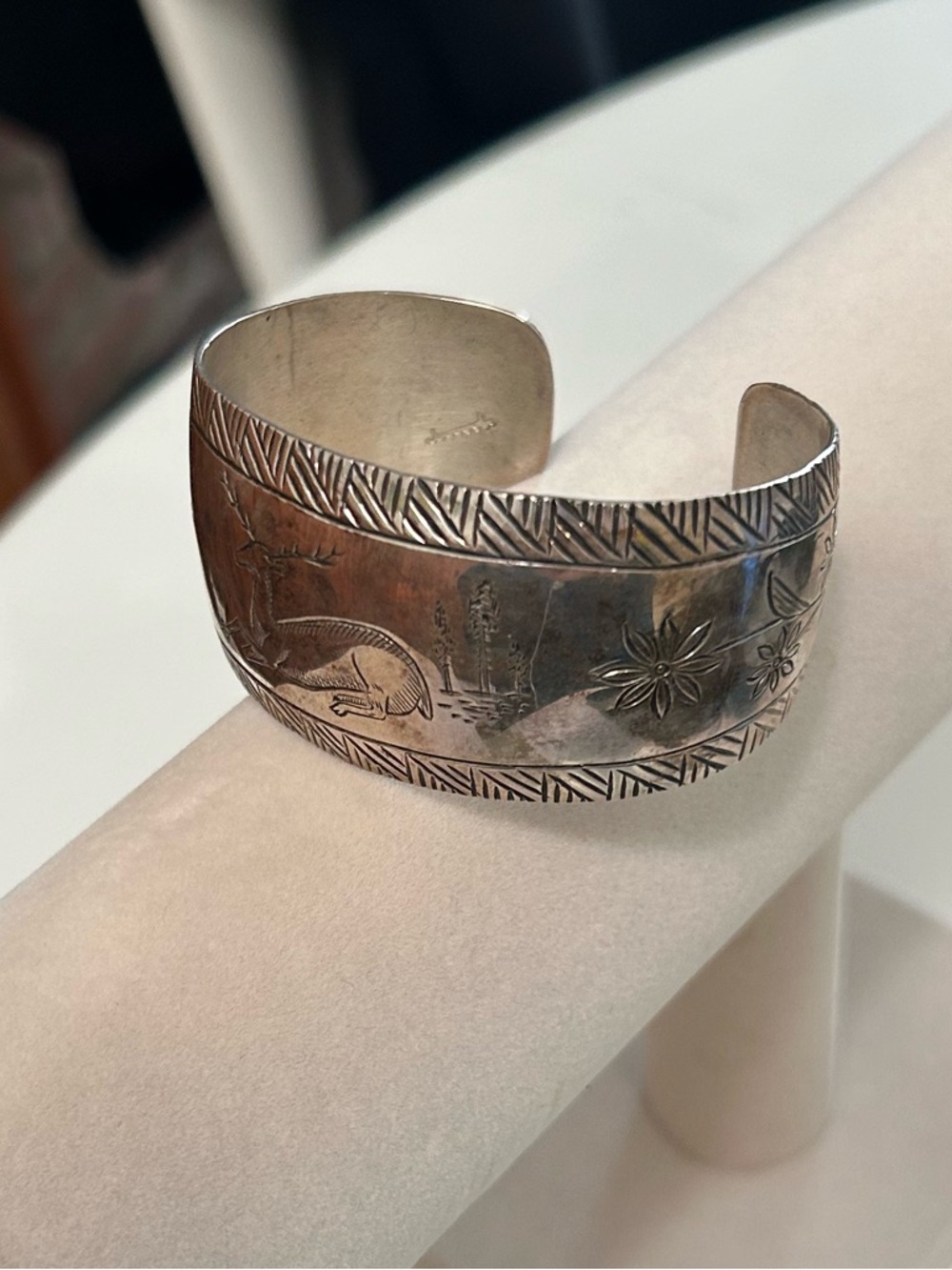 Native American sterling Silver-Tone Cuff